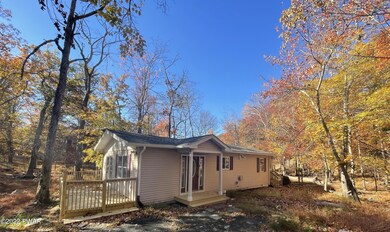 3206 Cherry Ridge Rd, Bushkill, PA 18324 - photo 5