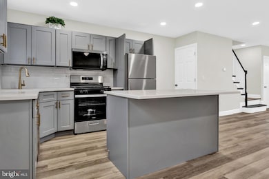 355 S 27th St, Camden, NJ 08105 - photo 2