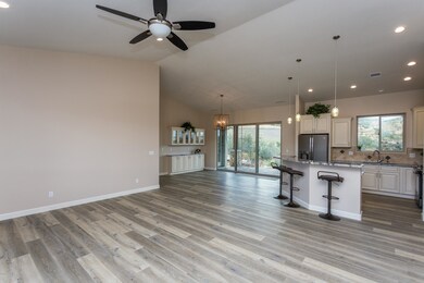 003_Living Room