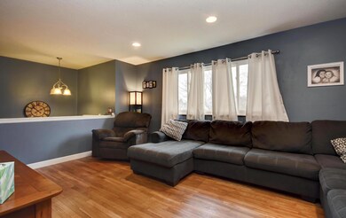 Living Room (3)
