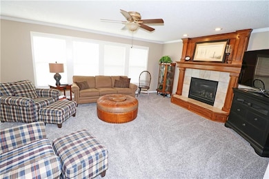 421 SW Albatross Ct, Lees Summit, MO 64082 - photo 6