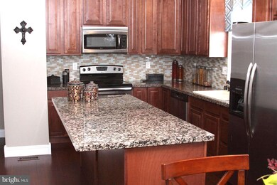 817 W Potomac St, Brunswick, MD 21716 - photo 4