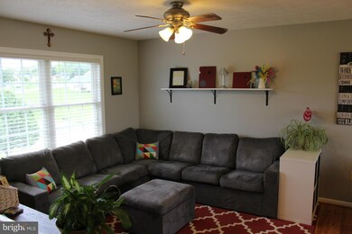 442 Johnson Ct, Woodstock, VA 22664 - photo 5