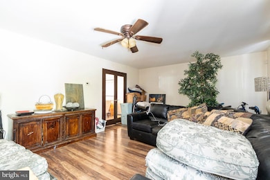 38 Hamilton Ln, Willingboro, NJ 08046 - photo 5