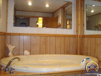 14255 123rd Ln, Hoyt, KS 66440 - photo 7