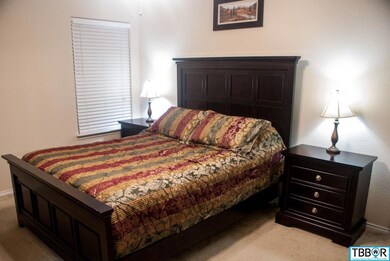 404 Blayton St, Troy, TX 76579 - photo 3