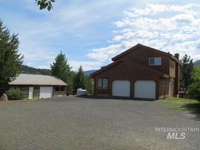 204 Clear Creek Rd, Cascade, ID 83611 - photo 3