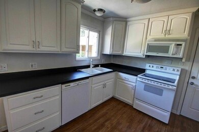 Kitchen 3
