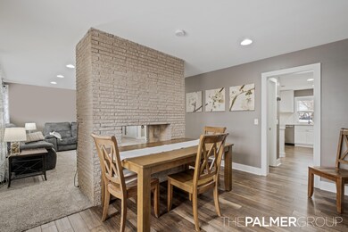 Dining Area / Fireplace