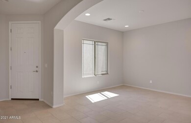 Entry/Living