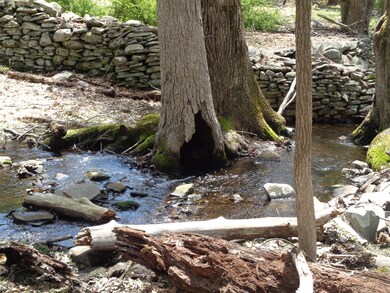 162 Marigold Ln, Milford, PA 18337 - photo 4