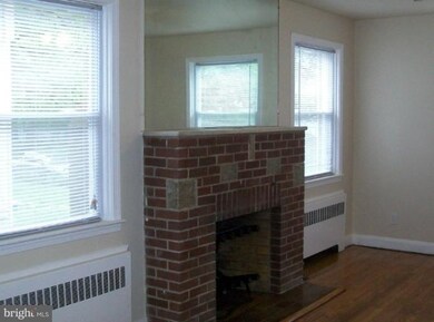 2524 Oakley Ave, Baltimore, MD 21215 - photo 7