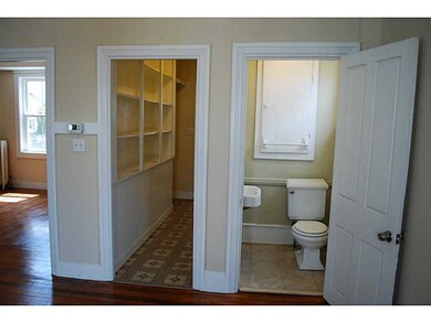 8 Brown St, Pawtucket, RI 02860 - photo 4