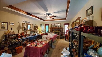 302 Toucan St, Raymore, MO 64083 - photo 5