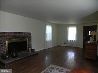 2303 Spruce Ave, Wilmington, DE 19808 - photo 2