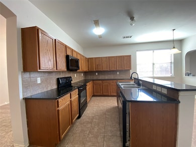 2913 Castlebend Dr, Seagoville, TX 75159 - photo 6