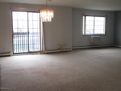 84 Daffodil Ln unit A, Staten Island, NY 10314 - photo 6