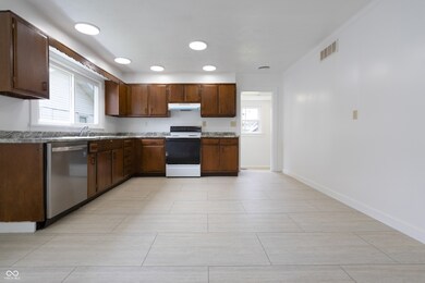 52 N Ross St, Columbus, IN 47201 - photo 7