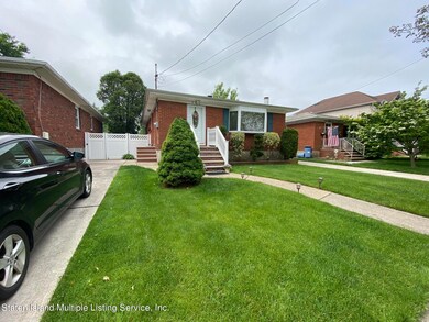 122 Uncas Ave, Staten Island, NY 10309 - photo 2