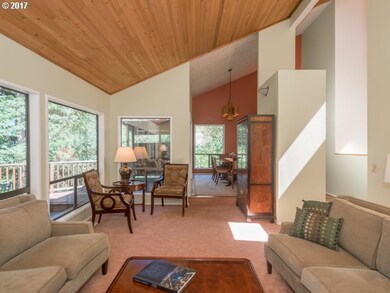 1031 Oxford Dr, Lake Oswego, OR 97034 - photo 6