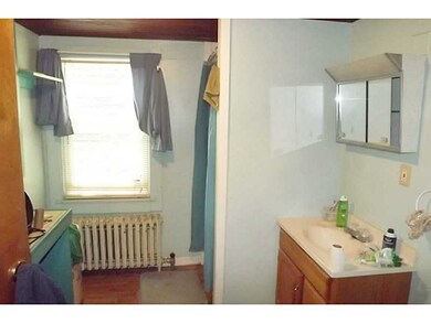 Bathroom. Apt 1