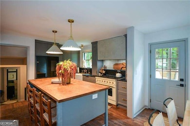 3238 Mountain Hollow Dr, Marietta, GA 30062 - photo 2