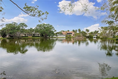 2550 Lantern Ln, Naples, FL 34102 - photo 3