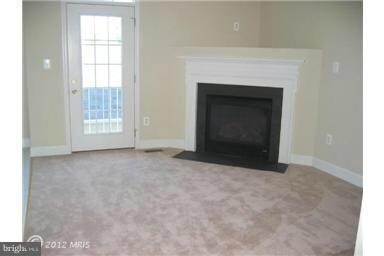 608 Cedar Spring St, Gaithersburg, MD 20877 - photo 2