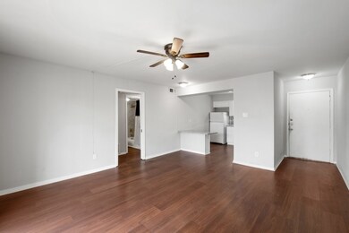 1710 Indiana St unit 4, Houston, TX 77006 - photo 4