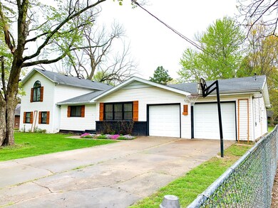 103 W Park St, Nixa, MO 65714 - photo 2