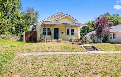 1326 E 10th St, Shawnee, OK 74801 - photo 3