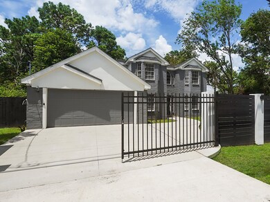 2504 2B Ferguson Way, Houston, TX 77088 - photo 3