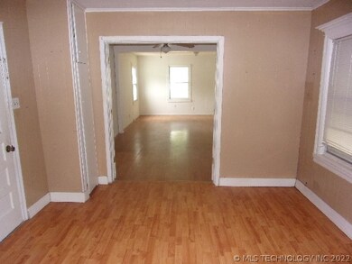 302 N Ora St, Pryor, OK 74361 - photo 3