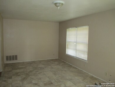 4722 Argonne Dr, San Antonio, TX 78220 - photo 4