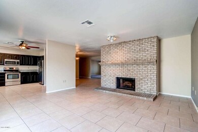 3306 S Los Feliz Dr Tempe AZ-large-013-1