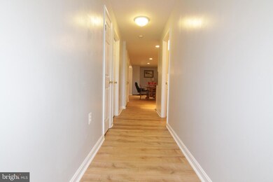 15154 Shannondale Rd unit B, Hillsboro, VA 20132 - photo 6