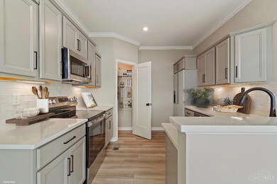 463 Valhalla Ct, Beavercreek Township, OH 45385 - photo 4