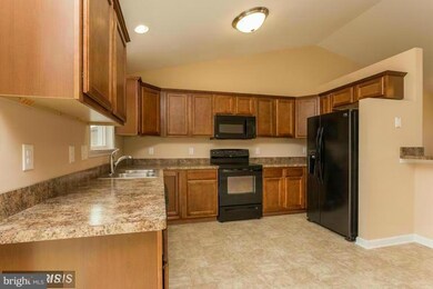 19 Nicholson Dr, Colonial Beach, VA 22443 - photo 6