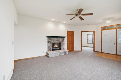528 Grey Fox Run, Watertown, WI 53094 - photo 5