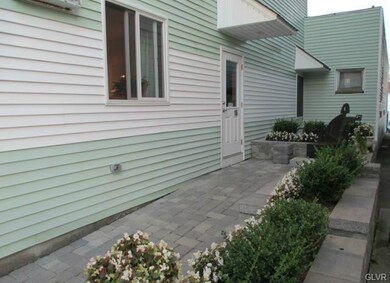 14 W Main St, Pen Argyl, PA 18072 - photo 3