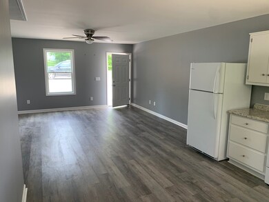 1214 Mill St unit A, Westmoreland, TN 37186 - photo 5