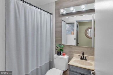 26 Apricot Ln, Levittown, PA 19055 - photo 3