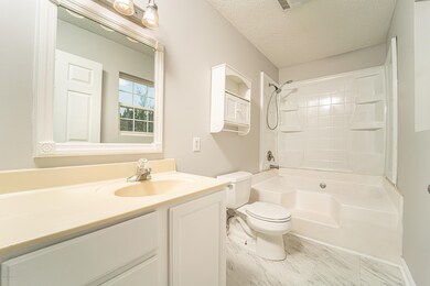 510 Luther Banks -  (19)