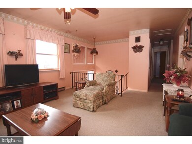 709 Hillside Dr, Hamburg, PA 19526 - photo 3