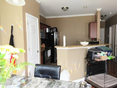 Dining to Kitchen
