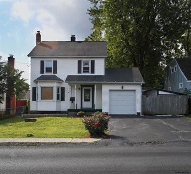 8 Hampton Ave, Rensselaer, NY 12144 - photo 2