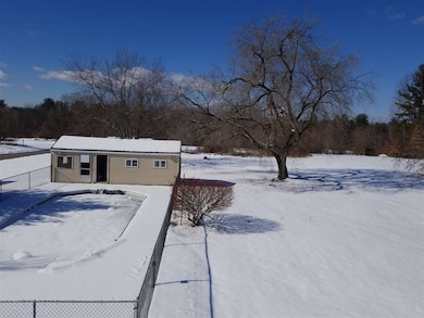 510 Charles Bancroft Hwy, Litchfield, NH 03052 - photo 5