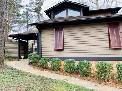 2697 Carriage Ct, Macon, GA 31216 - photo 2