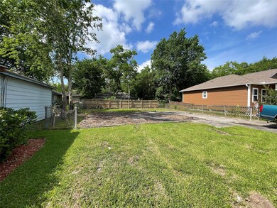 3806 Dreyfus St, Houston, TX 77021 - photo 3