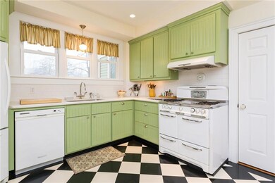 23 Goodwin St, South Berwick, ME 03908 - photo 2